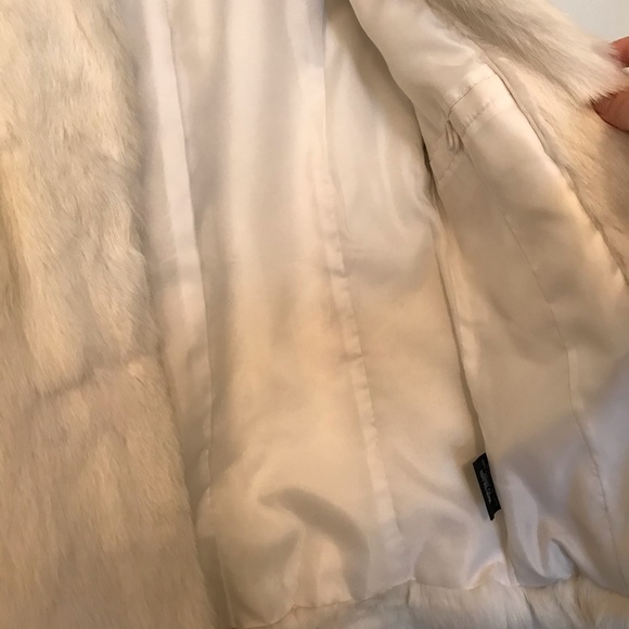 Fur jacket - Picture 5 of 11